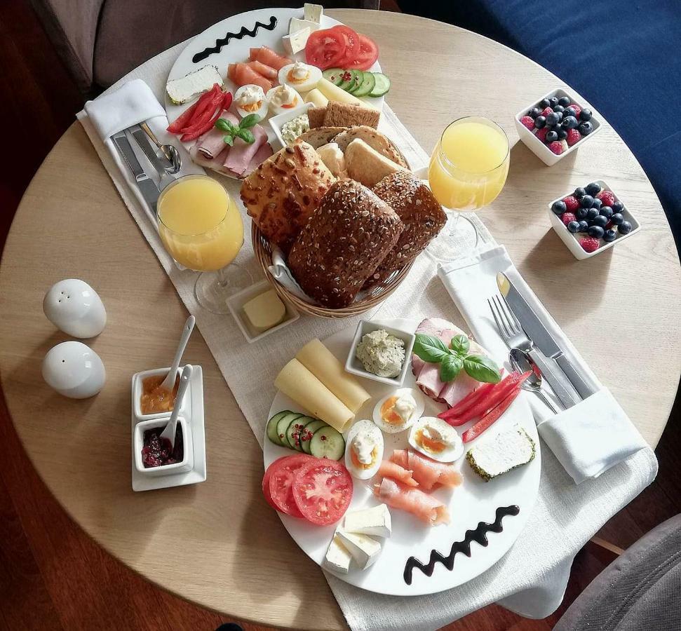 Soleil Boutique H Bed & Breakfast Сопот Екстериор снимка